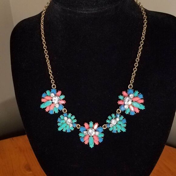 J Crew Pink Blue Rhinestone Flower Necklace - Picture 6 of 10